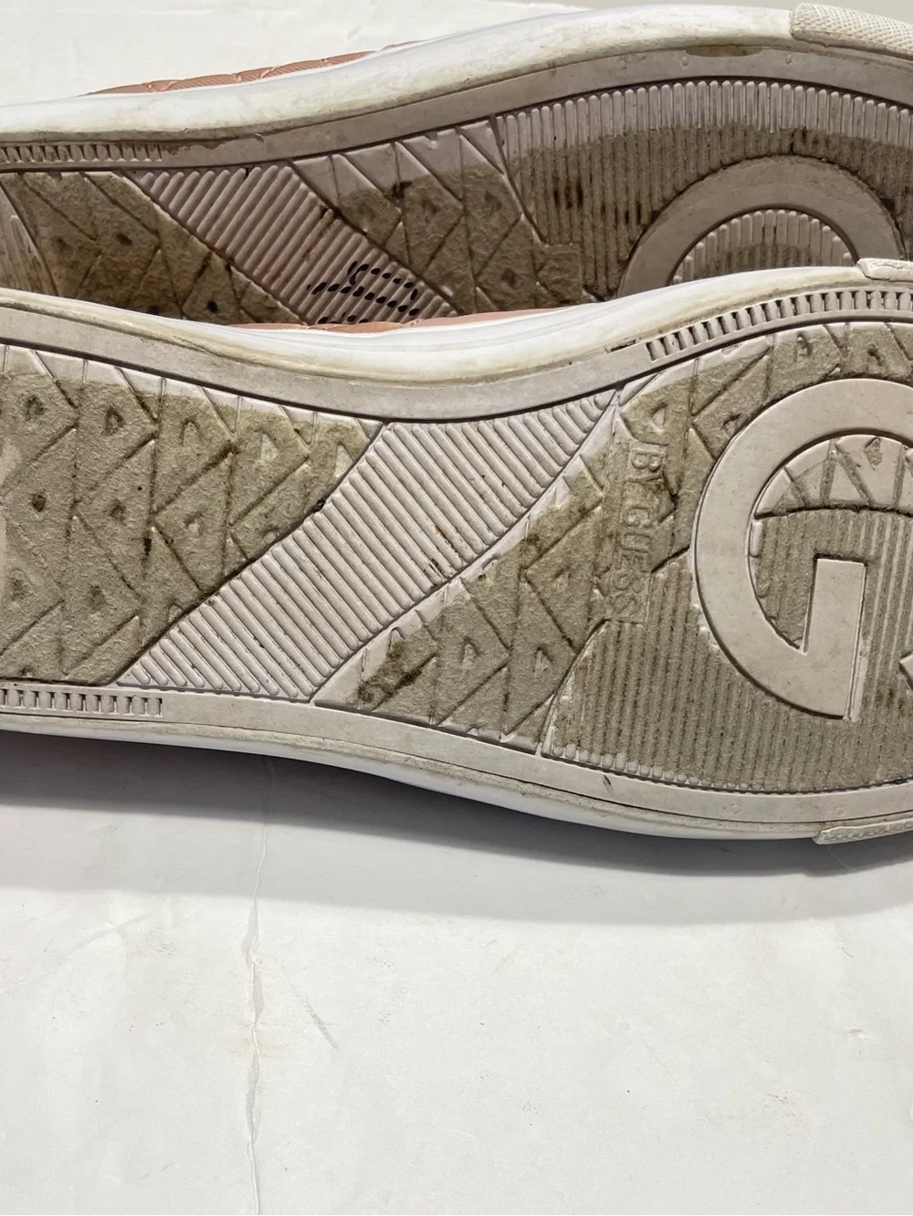 GUESS G Backer Z Quilted Blush Quilted Lace-Up Sneaker size 9M